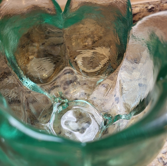 CLEARANCE Green Glass Tulip Candle Holder Or Vase - Picture 4 of 8